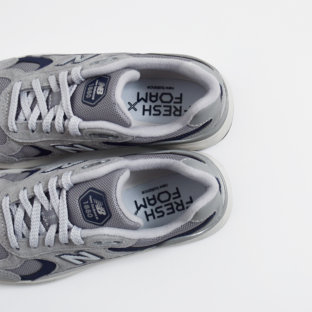 new balance(ニューバランス)スエードメッシュアッパースニーカーu188w