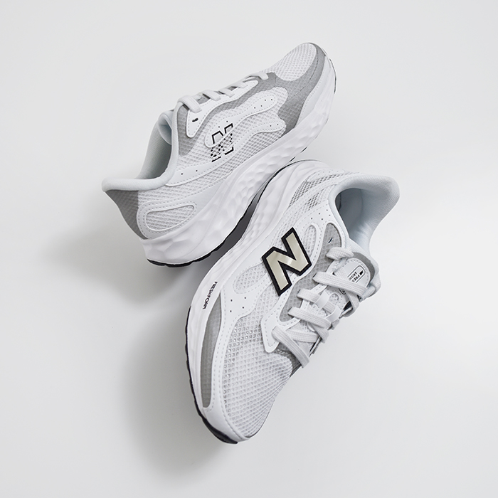 new balance(ニューバランス)メッシュアッパースニーカーwaris