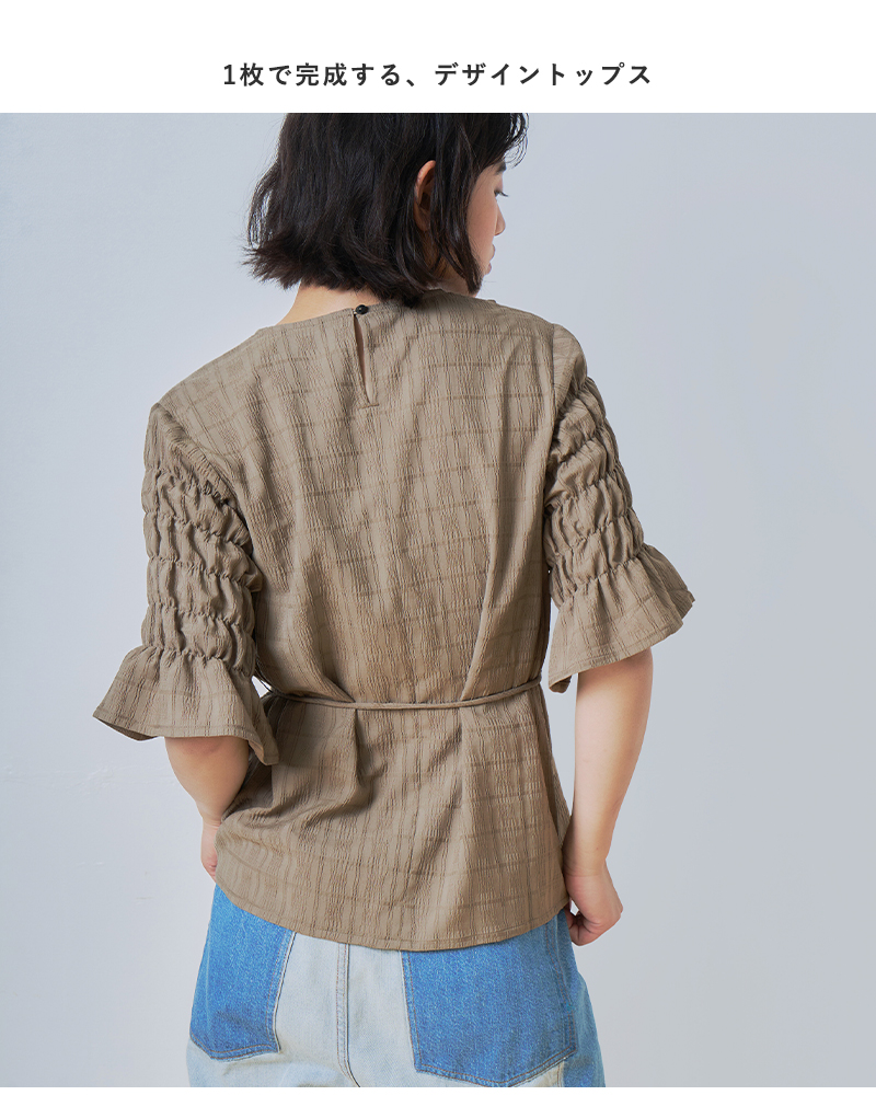 whyto(ホワイト)袖シャーリングスリットレイヤードブラウス“slitlayeredblouse”wht26hbl4086