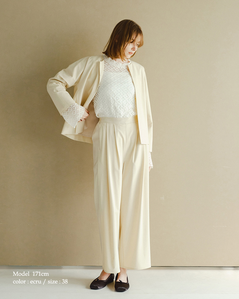 whyto(�z���C�g)�t���A�X���[�u���[�X�u���E�X�gflaresleevelaceblouse�hwht26hbl4094