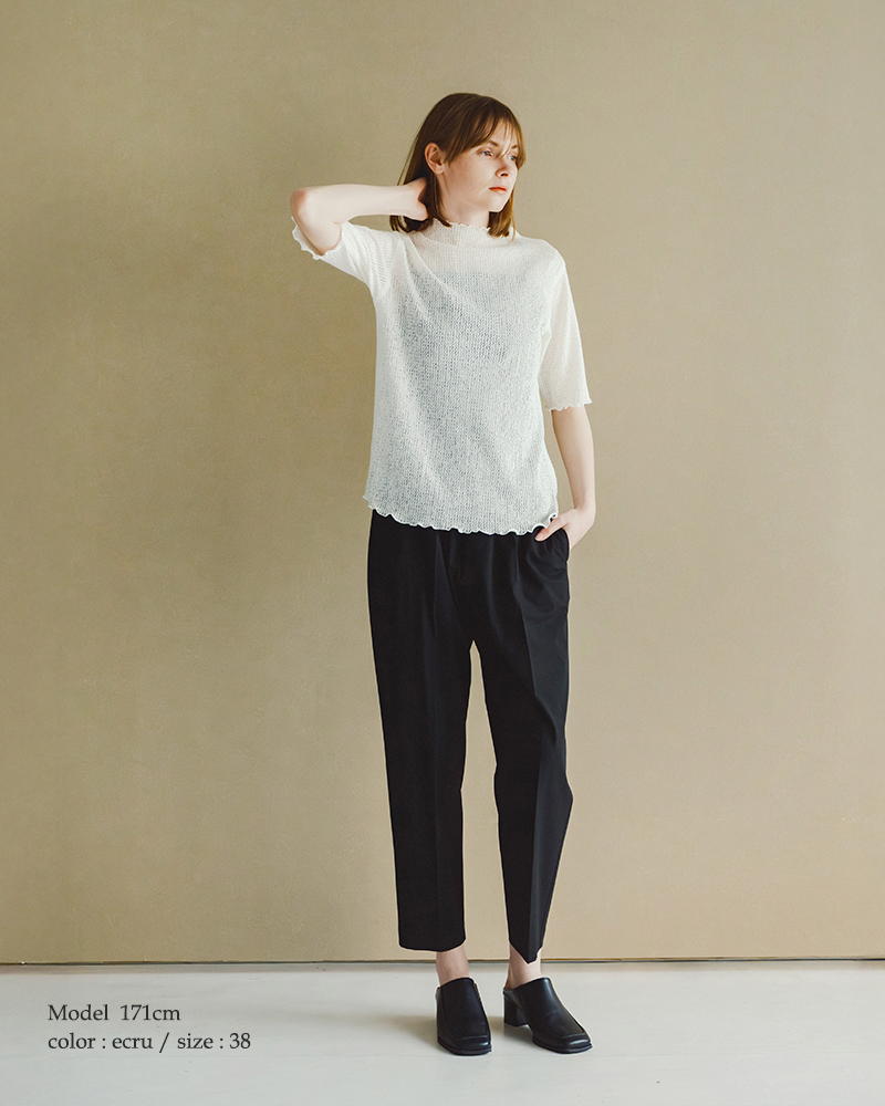 whyto(�z���C�g)�����E���b�N�l�b�N�V�A�[���[�X�u���E�X�gsheerlaceblouse�hwht26hbl4097