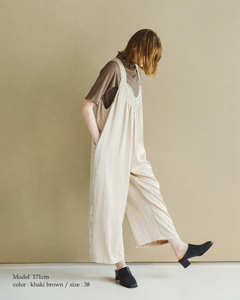 whyto(�z���C�g)�����E���b�N�l�b�N�V�A�[���[�X�u���E�X�gsheerlaceblouse�hwht26hbl4097