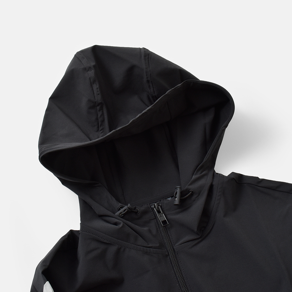 new balance(ニューバランス)ウーブンフーデッドジャケットwj61m2mg