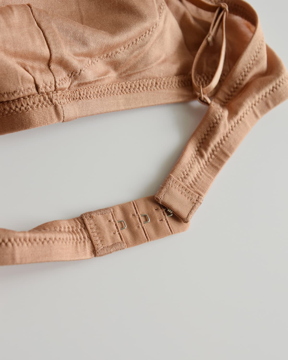 COCOONA SKINWEARシルク ノンワイヤー ホールド ブラジャー ya20-0177