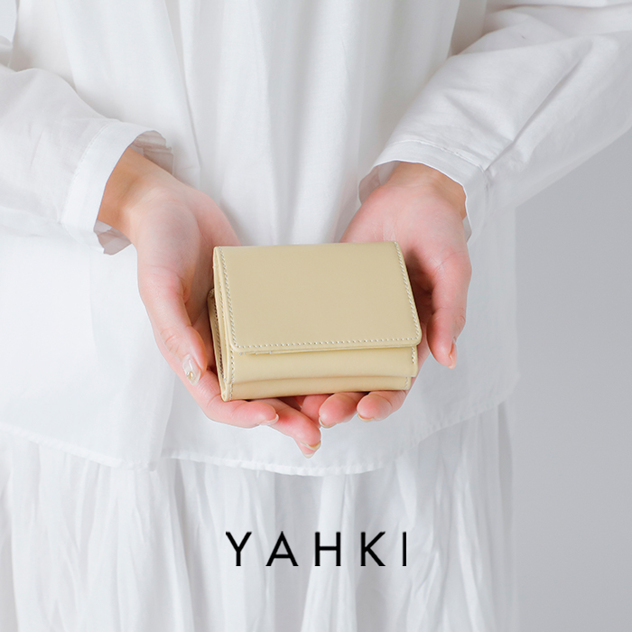 YAHKI(ヤーキ)スムースレザーコンパクト三つ折りウォレットyh-207