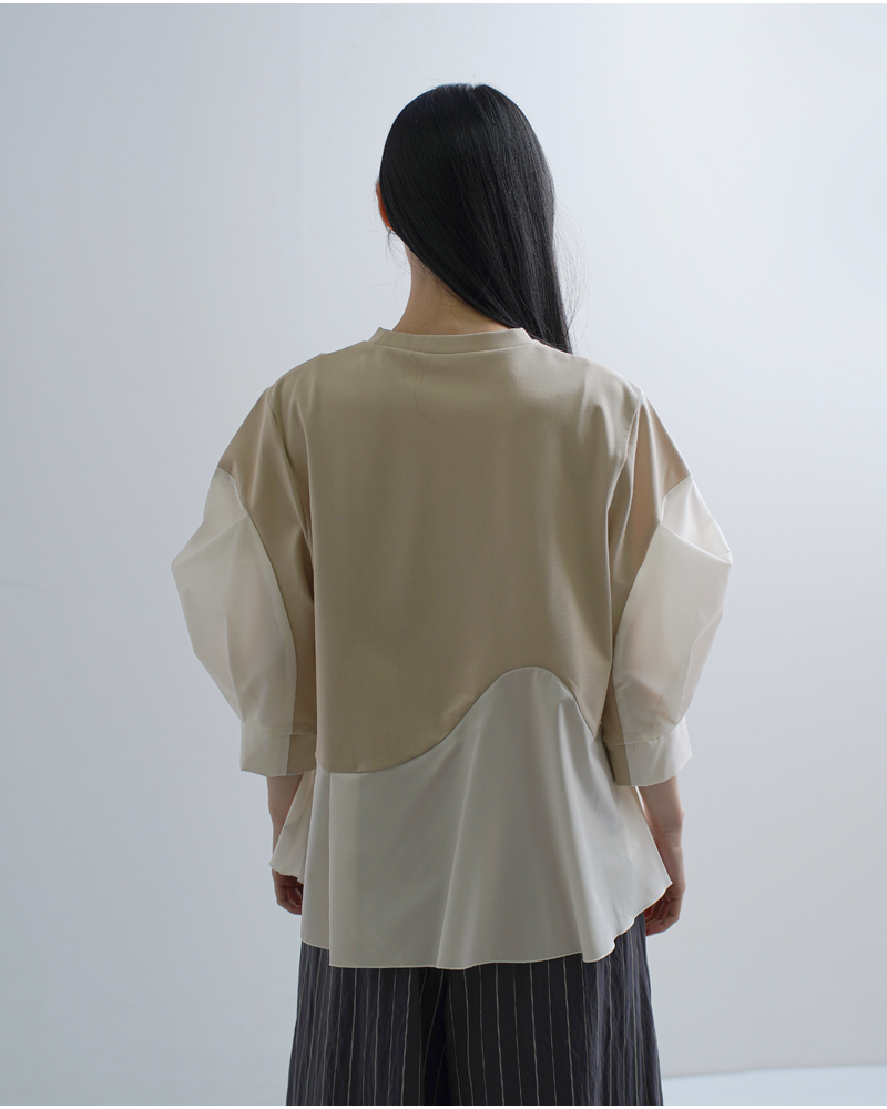 MARECHAL TERRE(マルシャルテル)カーブペプラムプルオーバーzmt261ct015